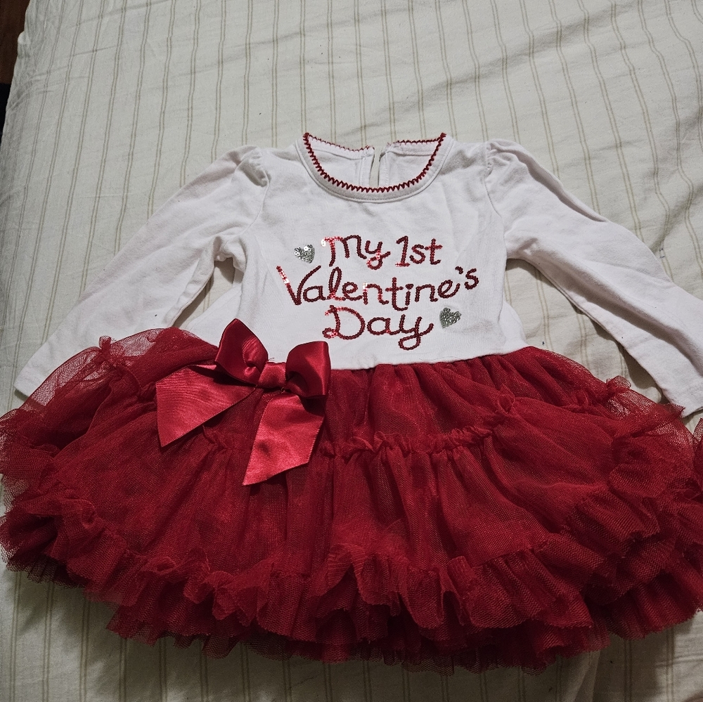 My 1st valentines day dress 9-12 months